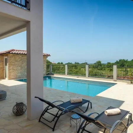 Vespera Villa *